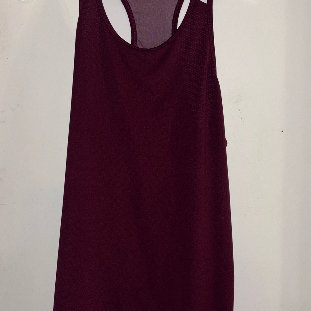 Burgundy Sleeveless Workout Tank Top- Running tank top